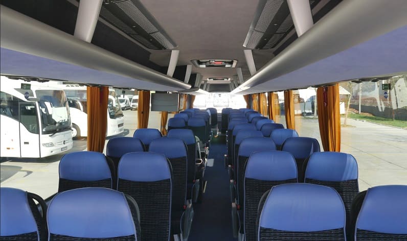 France: Coaches booking in Provence-Alpes-Côte d